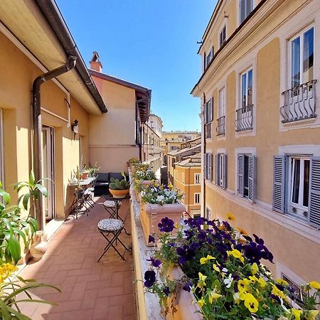 4Bnb - Luxury Trevi Apartment W Terrace Рим Екстер'єр фото