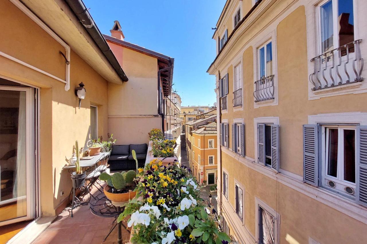 4Bnb - Luxury Trevi Apartment W Terrace Рим Екстер'єр фото