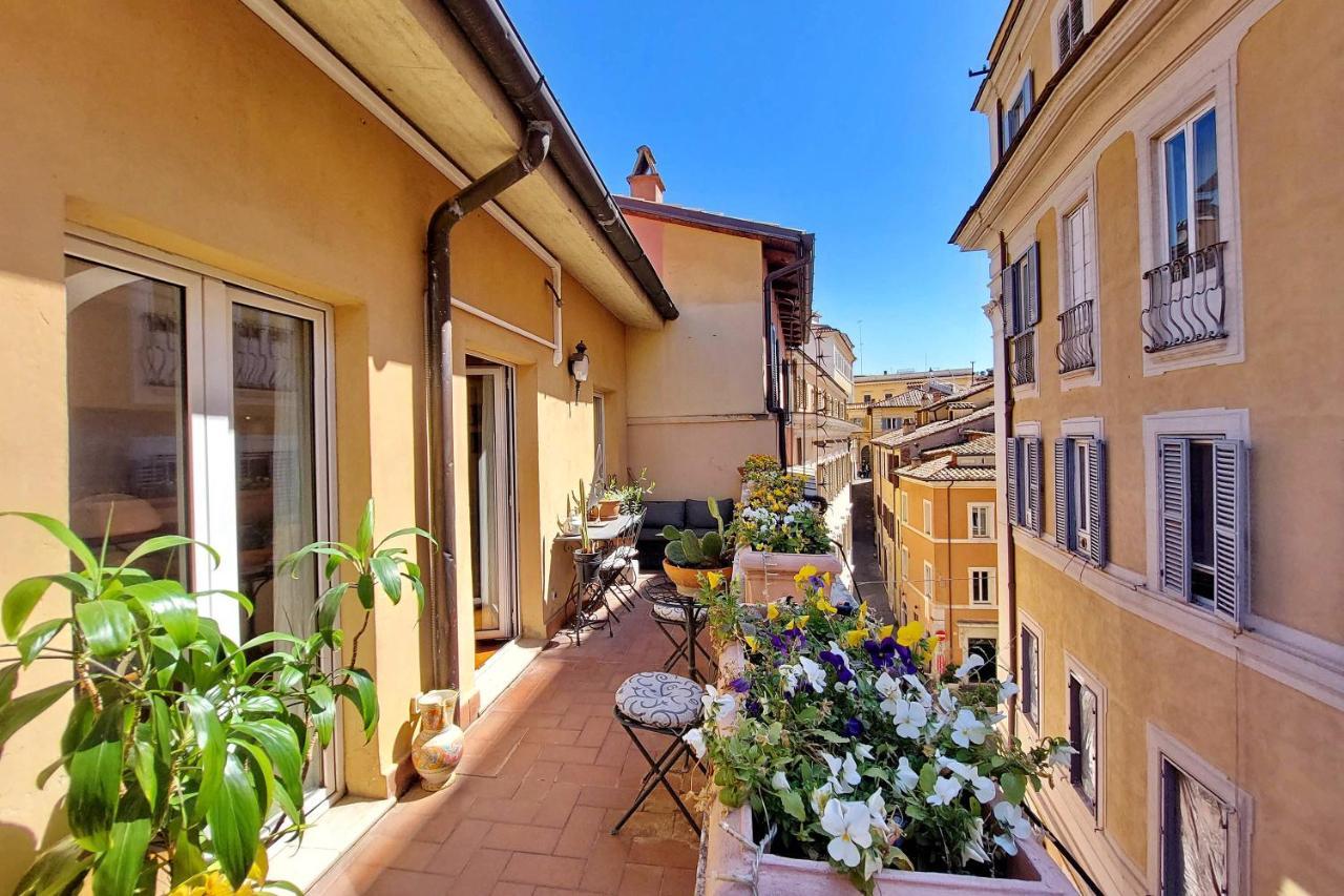 4Bnb - Luxury Trevi Apartment W Terrace Рим Екстер'єр фото