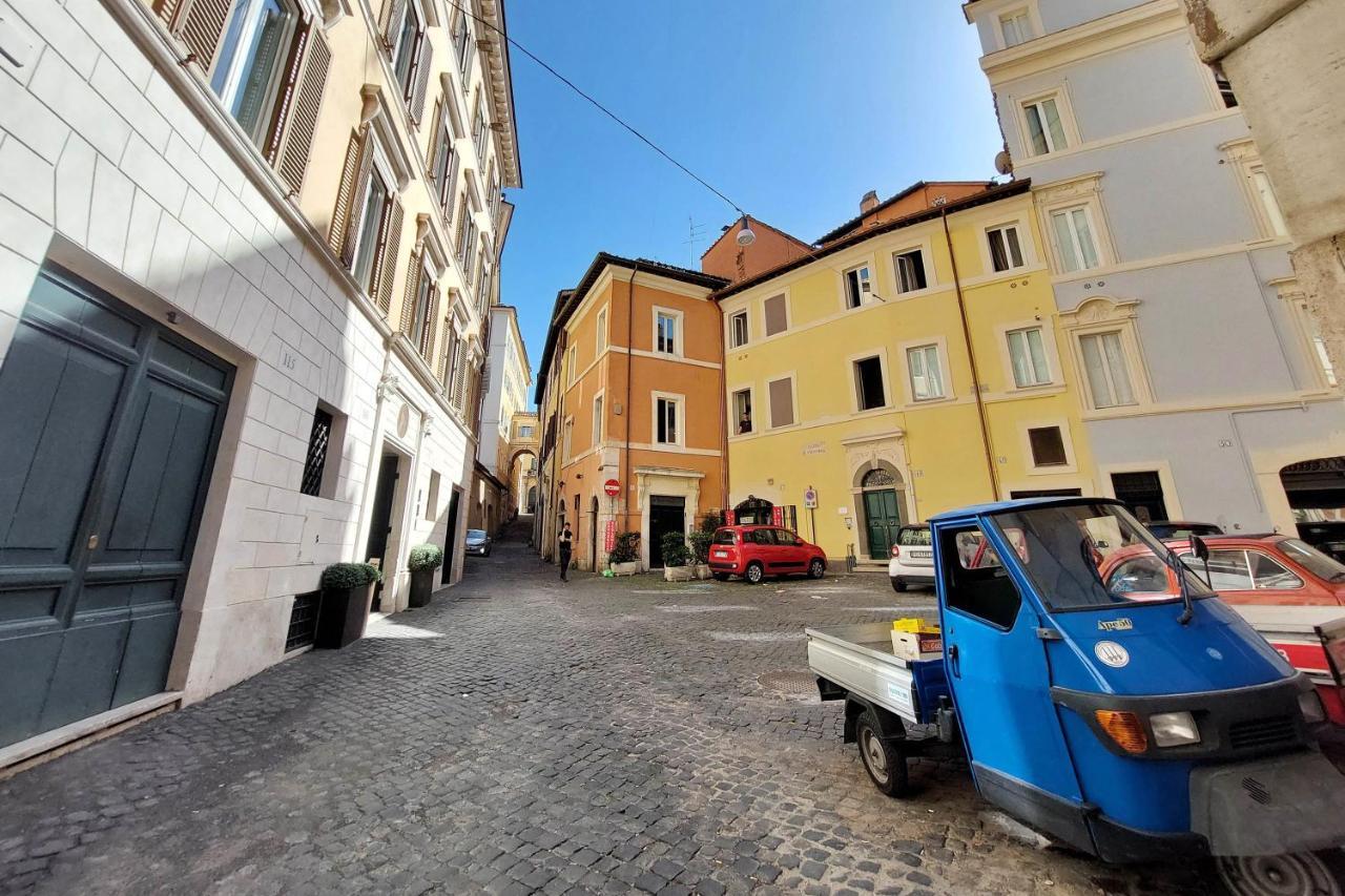 4Bnb - Luxury Trevi Apartment W Terrace Рим Екстер'єр фото