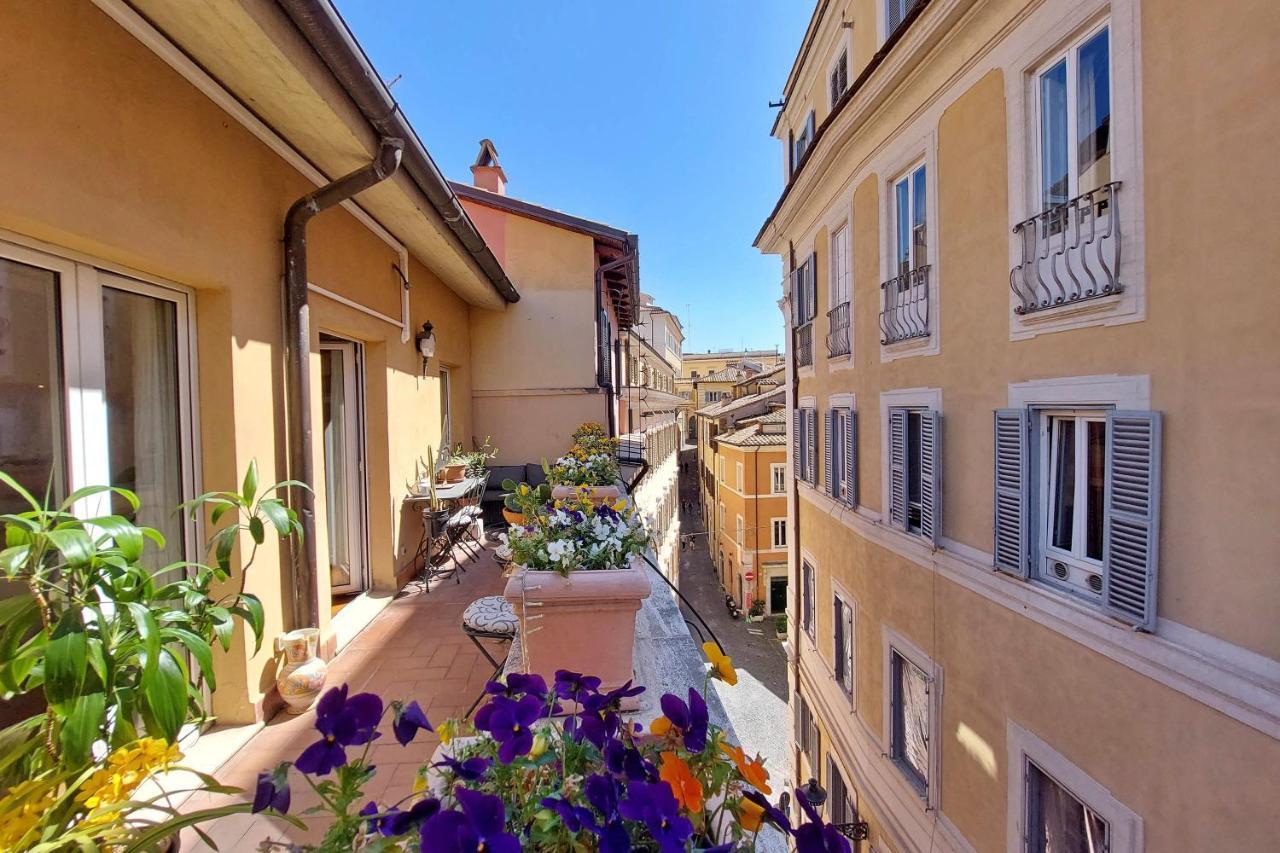 4Bnb - Luxury Trevi Apartment W Terrace Рим Екстер'єр фото
