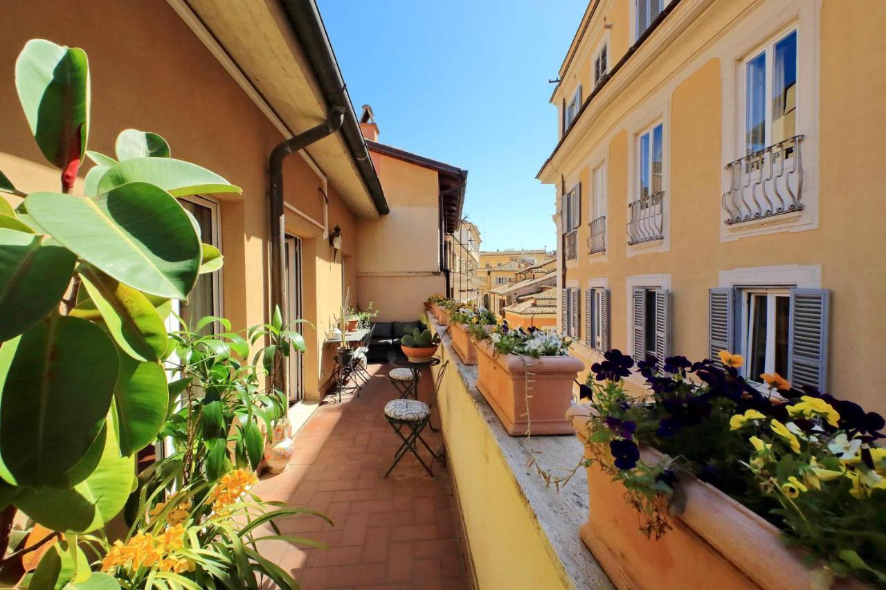 4Bnb - Luxury Trevi Apartment W Terrace Рим Екстер'єр фото