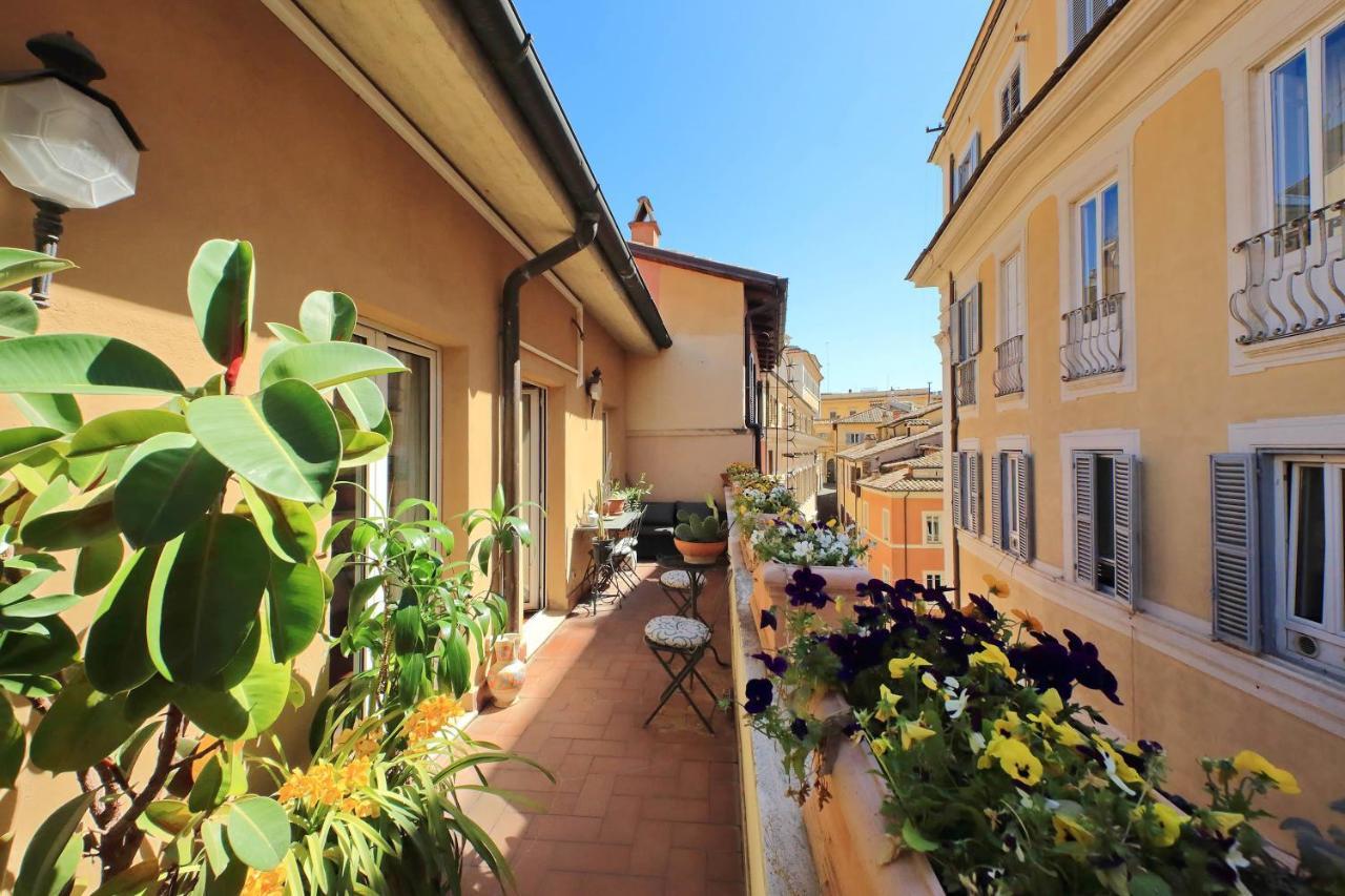 4Bnb - Luxury Trevi Apartment W Terrace Рим Екстер'єр фото