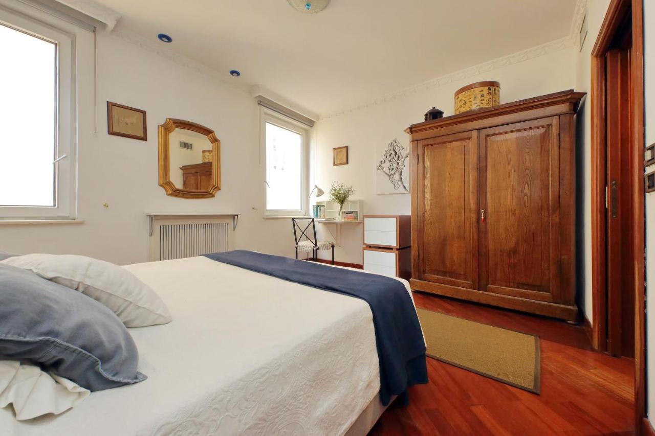 4Bnb - Luxury Trevi Apartment W Terrace Рим Екстер'єр фото