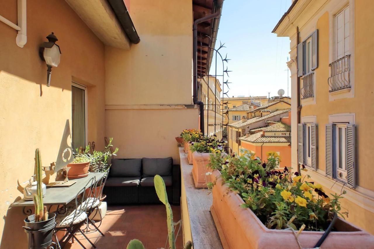 4Bnb - Luxury Trevi Apartment W Terrace Рим Екстер'єр фото
