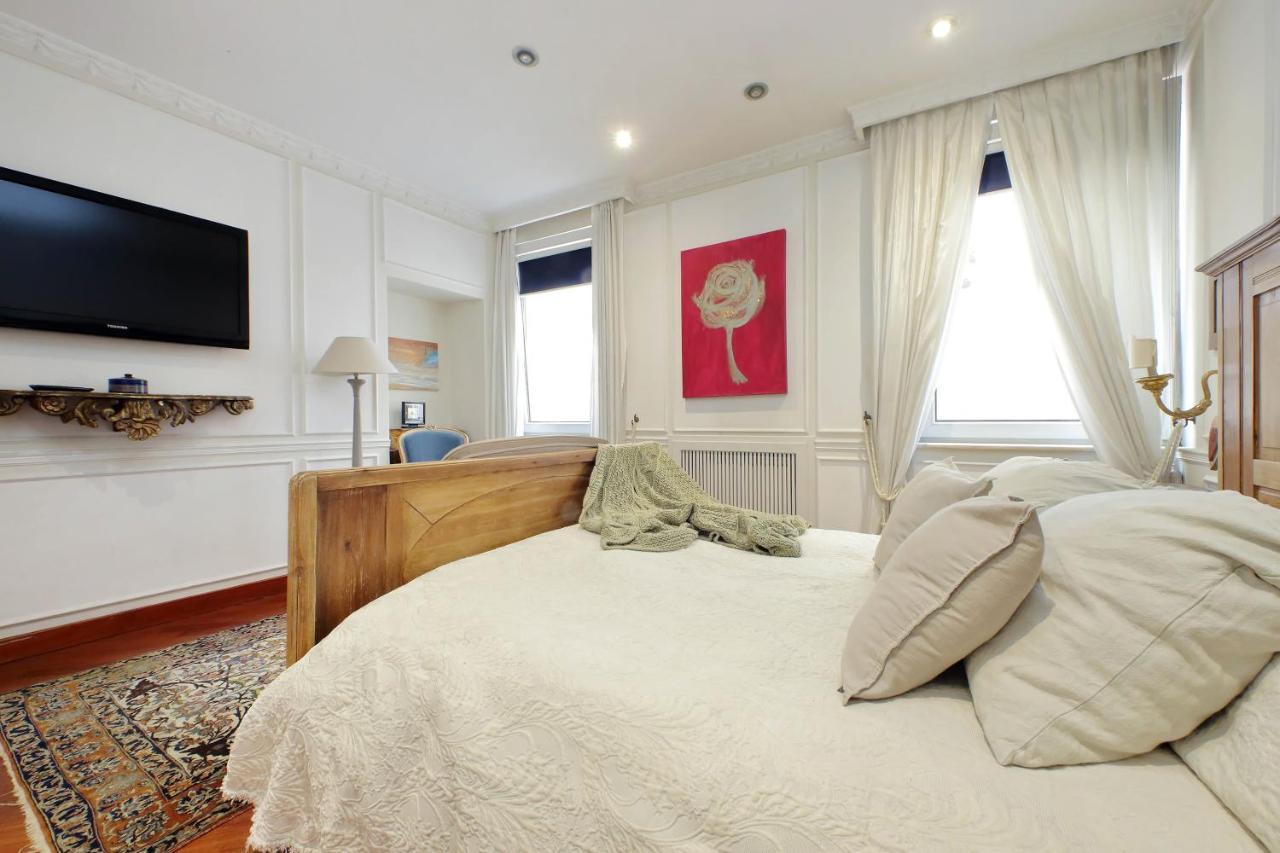 4Bnb - Luxury Trevi Apartment W Terrace Рим Екстер'єр фото