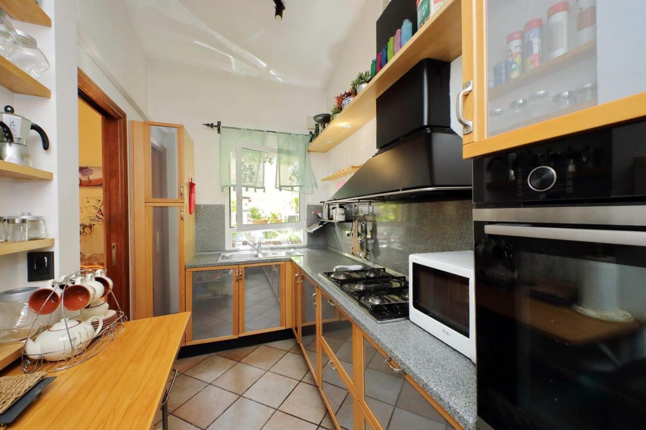 4Bnb - Luxury Trevi Apartment W Terrace Рим Екстер'єр фото